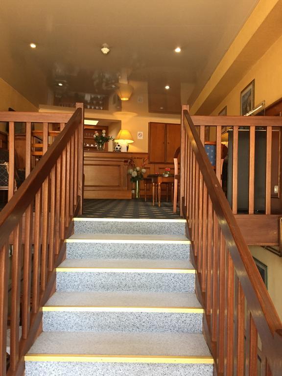 Hotel Courtonne Кан Екстериор снимка
